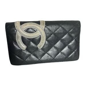 CHANEL Black Quilted Wallet with Cream Logo